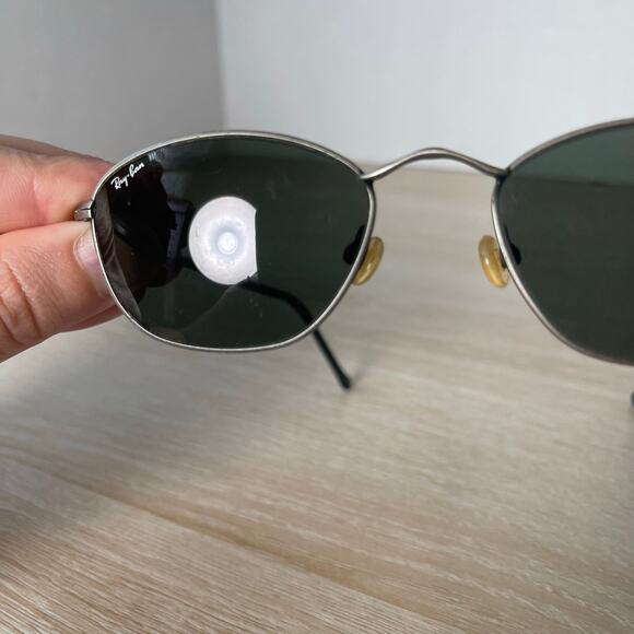 Vintage B&L Ray-Ban W2975 Sunglasses Green Lenses Gunmetal READ - Picture 13 of 16